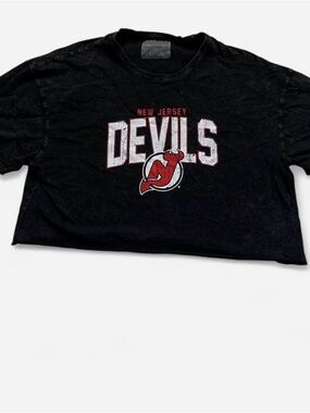 Women Charcoal Black New Jersey Devils Cropped Tee